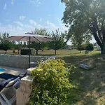 Petit Rousset Noyer *