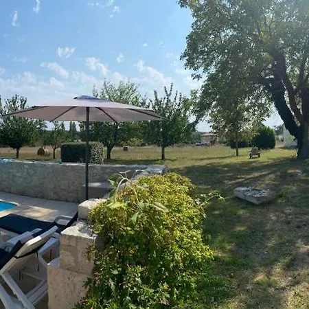 Petit Rousset Noyer *